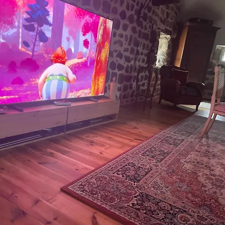 Maison Familiale De 1800 Entierement Renovee *
