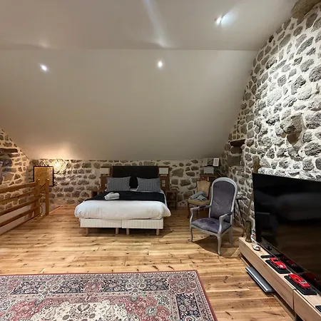 Maison Familiale De 1800 Entierement Renovee Serverette
