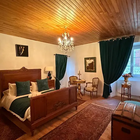 Maison Familiale De 1800 Entierement Renovee * Serverette