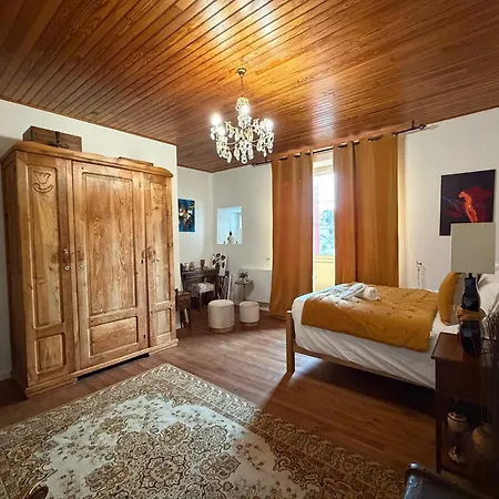 Maison Familiale De 1800 Entierement Renovee * Serverette