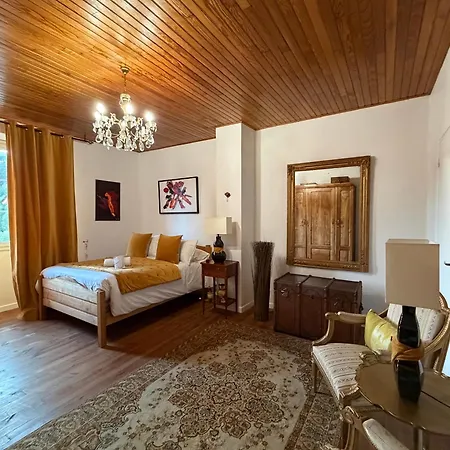 Casa de Férias Maison Familiale De 1800 Entierement Renovee *